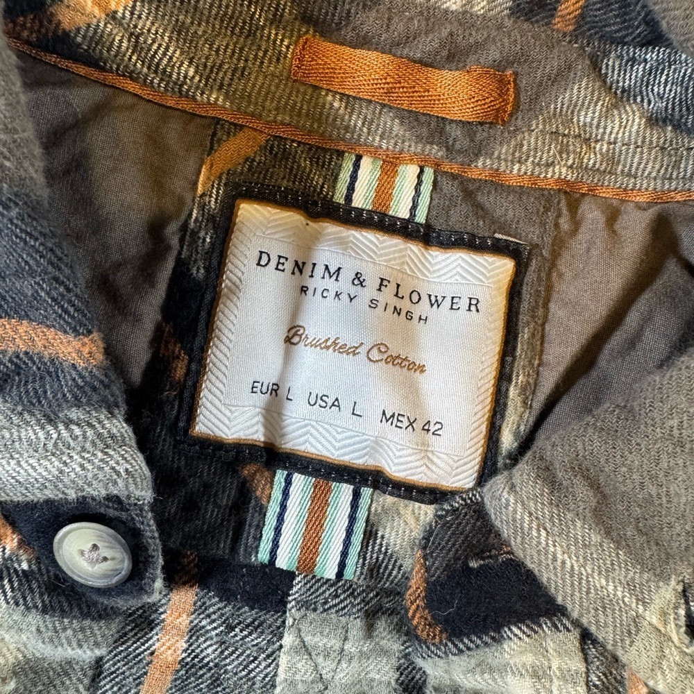 Denim & Flower Plaid Flannel Button-Up Shirt - Picture 2 of 8